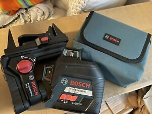 Bosch 200&#039; 360 3-Plane Leveling &amp; Alignment-Line Laser GLL3-300G ( Open Box )