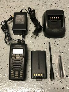 Kenwood NX-300-K4 Nexedge 512 Ch UHF 450-520 Radio w/ Accessories - Very Good