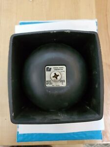 Federal Signal BP100  Series &#034;C&#034; vehicle P/A compact Loud Speaker 100 Watt