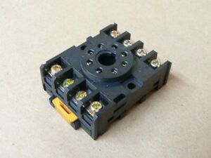 YOUNG SOCKETS NDS-8 NDS8 RELAY SOCKET 10AMP DIN RAIL AND SURFACE MOUNT