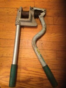 GREENLEE 710 METAL STUD PUNCH 1&#034; KNOCKOUT CONDUIT 1-11/32&#034; DIAMETER 21285
