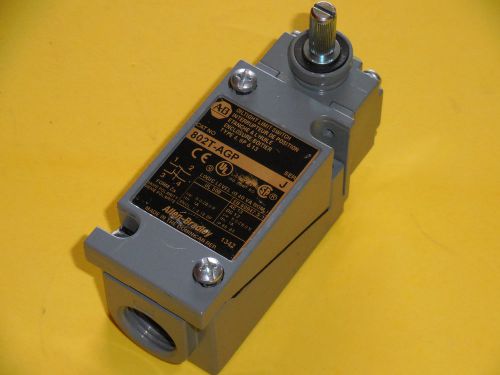 NEW 802T-AGP ALLEN BRADLEY OILTIGHT LIMIT SWITCH LEVER TYPE , FREE SHIPPING!!!
