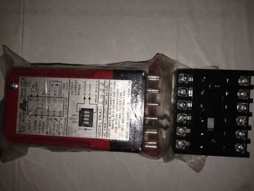 Red Lion Controls PRA1-1022 Pulse Rate Converter 230 VAC 50/60 HZ