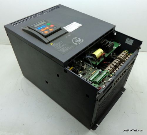 GE 6KAVI43040Y1B1 AC Drive HP: 40, A OUT: 62, V IN: 480, 3-Phase AV-300I