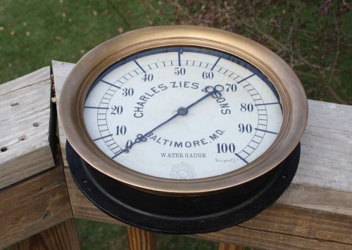 Nice early 10&#034; brass &amp; iron schaeffer &amp; budenberg water gauge for sale