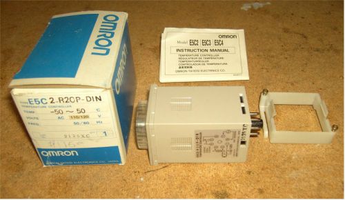 New Omron E5C2-R20P-DIN Temperature Controller