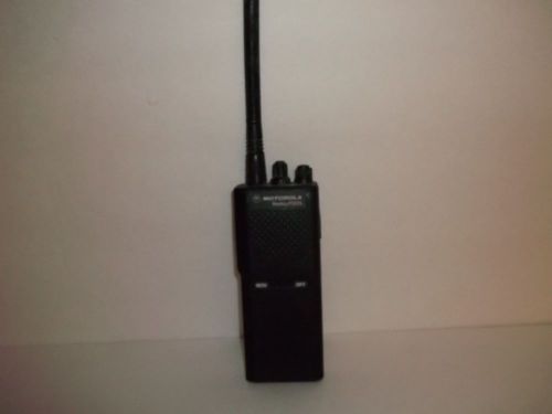 Motorola Radius P1225  2ch Radio Mod # P93ZPC90A2AA *PARTS OR REPAIR*