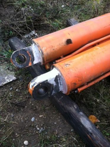 Large hydraulic cylinders for sale