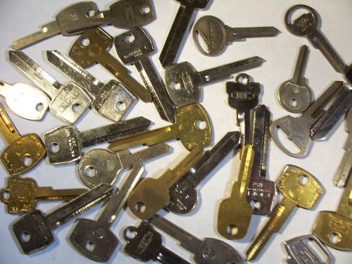 32 OLD  VINTAGE  FORD    1940 TO 1980  KEY BLANK   UNCUT