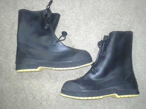 New servus rubber overboots waterproof 3 buckle usa made size 9-10 for sale