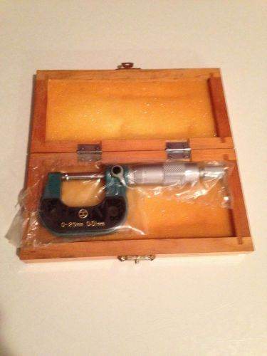 Central Forge #938 C-25mm Micrometer. NEW
