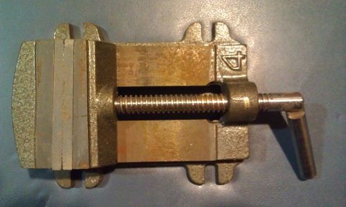 9D52 VISE, 4&#034; WIDE &amp; 3-1/2&#034; OPENING, MADE IN TAIWAN, 9-1/2&#034; X 6&#034; X 2-1/2&#034; CLOSED