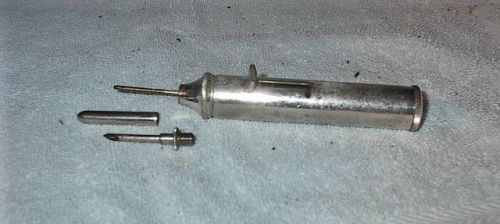 VINTAGE VETERINARY TOOL SYRINGE ANCHOR SERUM CO NEEDS A CLEANING