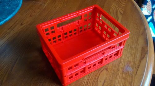 LOT OF 3 PORTABLE COLLAPSIBLE PLASTIC STORAGE BINS  7&#034;L X 5.25&#034;W X 3.5&#034;H USED