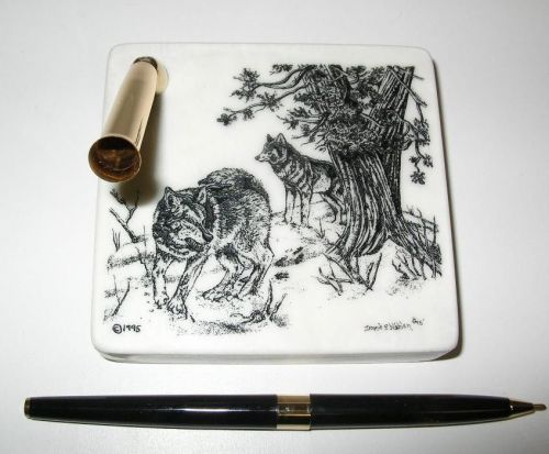 MONTANA MARBLE ETCHED WOLVES PEN HOLDER SET