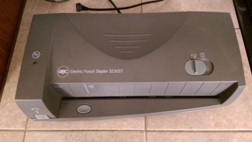 GBC 3230ST ELECTRIC PROFESSIONAL 2-3 HOLE PUNCH PUNCHER W/ STAPLER