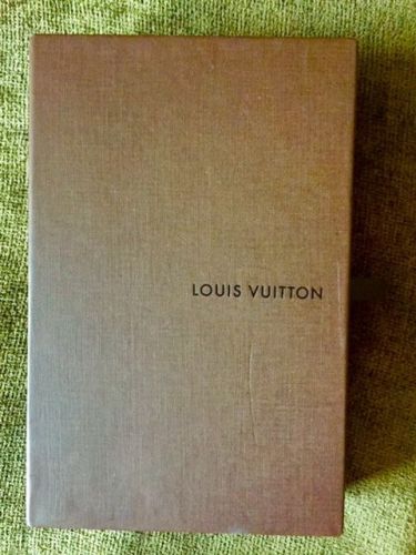 Authentic Louis Vuitton Gift Display Wallet Jewelry Box with Leather Pull