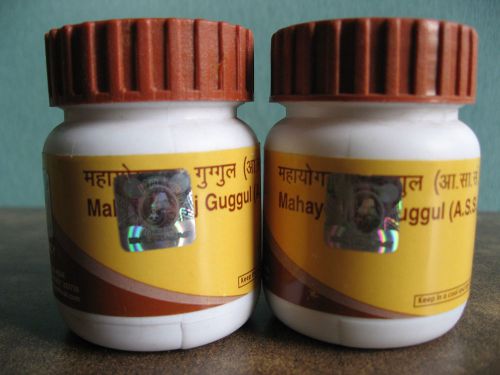 Divya MahaYograj Guggul 40g - Controls Vata - Arthritis Joint Pain Gout Qty 1
