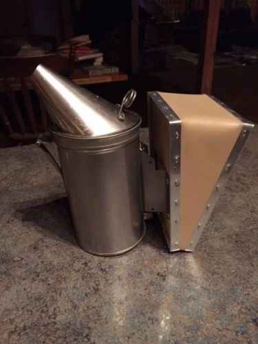 Dadant &amp; Sons Bee Smoker, Great Condition