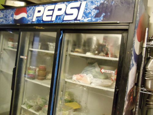 TRUE 3 sliding doors Pepsi commercial refrigerator MINT CONDITION