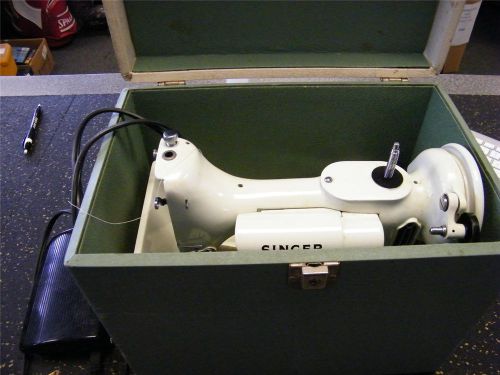 Singer 221K Featherweight White Portable Sewing Machine MADE IN BRITAIN