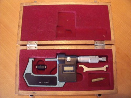 Digital Micrometer 1&#034; - 2&#034; .0001&#034; with a wooden case