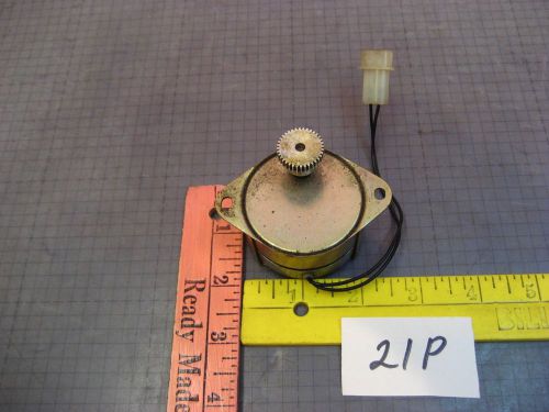 Vintage NIPPON PULSE MOTOR CO A CW TIMING MOTOR PTM 24CGN 100VOLT 1RPM  21P