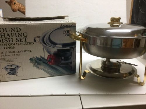 SUNNEX 3.85QUART STAINLESS STEEL CHAFING DISH W/GOLD PLATED HANDLE &amp; LID TOP