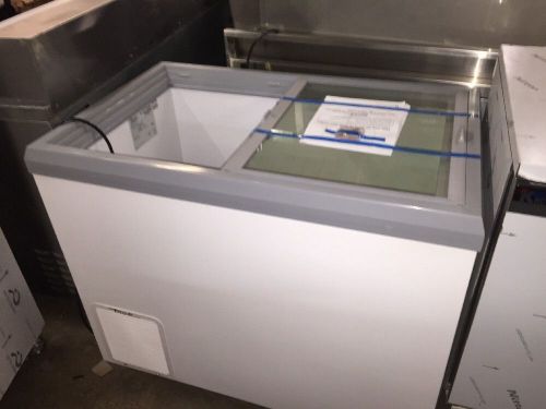 True tfm-41fl horizontal freezer for sale