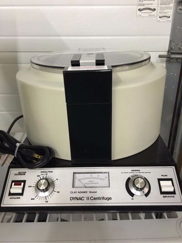 Clay Adams Dynac II Centrifuge with 12-Place Rotor Model 420103
