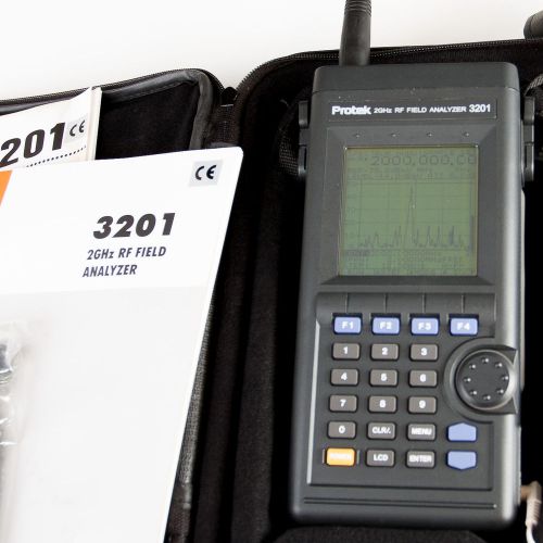Protek 3201 - 2GHz RF Field Analyzer - Handheld RF Strength Spectrum