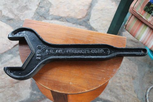 VINTAGE G.&amp; H. PRODUCT CORP.CAST ALUMINUM DAIRY WRENCH NICE OLDIE