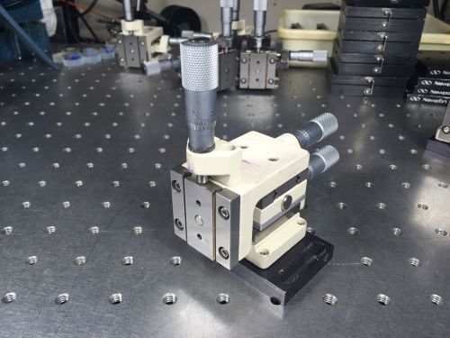 Quater Research XYZ 500-MIM Micropositioner Linear Stage 1/2&#034; Travel Micrometers