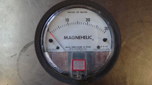 Dwyer Maggnehelic Pressure 0-30&#034; 15psig