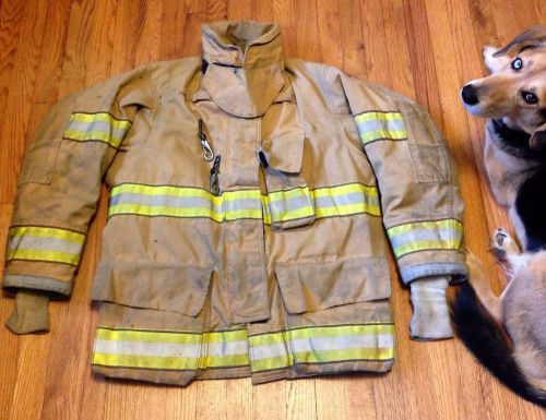 Firefighter Turnout/Bunker Coat - Globe G-Xtreme - 40 Chest x 32 Length - 2005