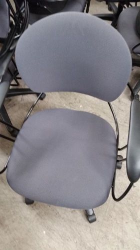 3 LOT OF 50: STEELCASE CHAIR UNO WITH ARM