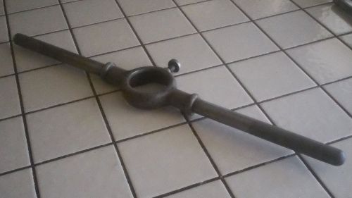 ANTIQUE WELLS BROS CO. GREENFIELD MASS LITTLE GIANT 23 1/2&#034; FOR 2 3/4&#034; DIES TAP