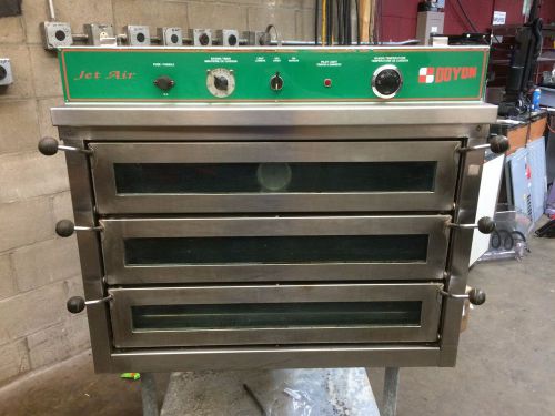 DOYON ELECTRIC PIZZA OVEN PIZ3