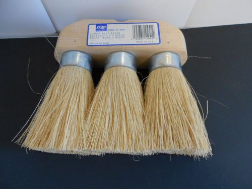 3 knot roof brush. for sale
