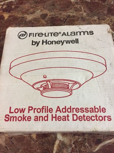 Brand New Honeywell B350LP Plug In Detector Base And Ceiling Mount Only