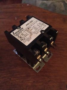 P282-0533 CONTACTOR Totaline THREE POLE, 208/240V COIL, 50