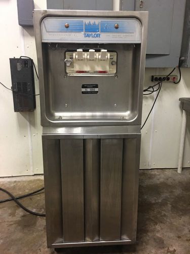 Taylor 168-27 Three Head Twist Ice Cream Machine / Air Cooled