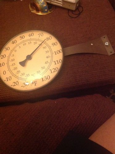 CONANT CUSTOM BRASS, INC. Vintage 8.5&#034; diameter Indoor/Outdoor Thermometer