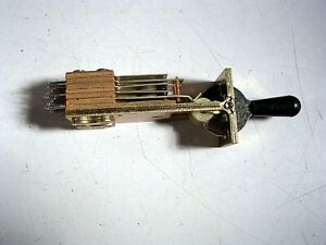 VINTAGE SWITCHCRAFT LEVER PANEL SWITCH 4PDT MODEL 60012 NEW OLD STOCK