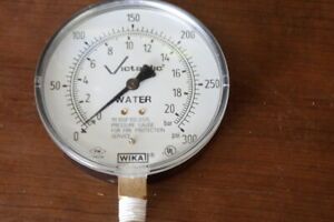 Victaulic WIKA 111.10SP Water Pressure 300 Psi 4&#034; Gauge 1/4NPT   Fire Protection