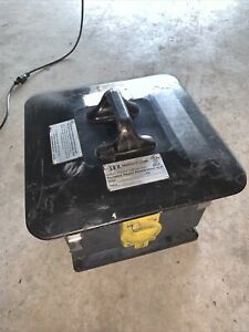 Lex Products 100 amp lunchbox power distribution 120/208