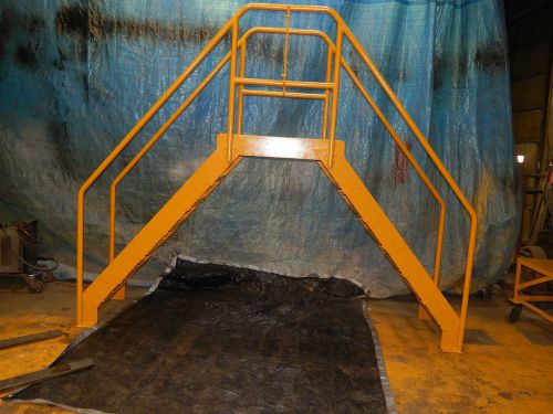 Steel crossover stairs ladder platform for sale