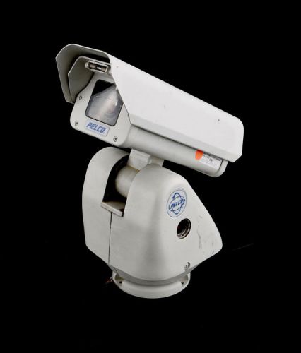 Pelco esprit es31cbw18-2w pan/tilt 470tvl surveillance camera 1/4&#034;ccd iop system for sale