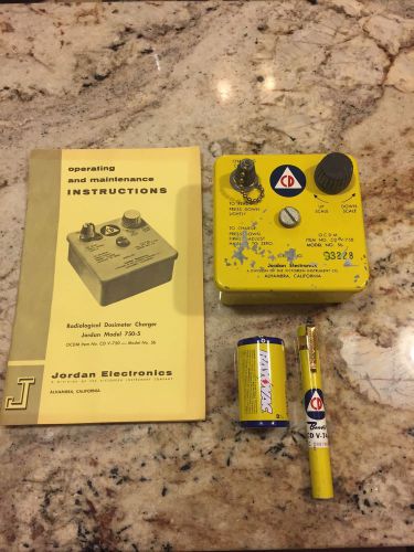 Civil Defense V-750 5B Dosimeter Charger With Pen Manual And Battery!!!