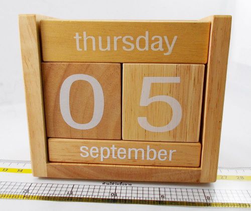 1pc Vintage Light Brown Wood Classic Perpetual Calendar Blocks Desk Tabletop